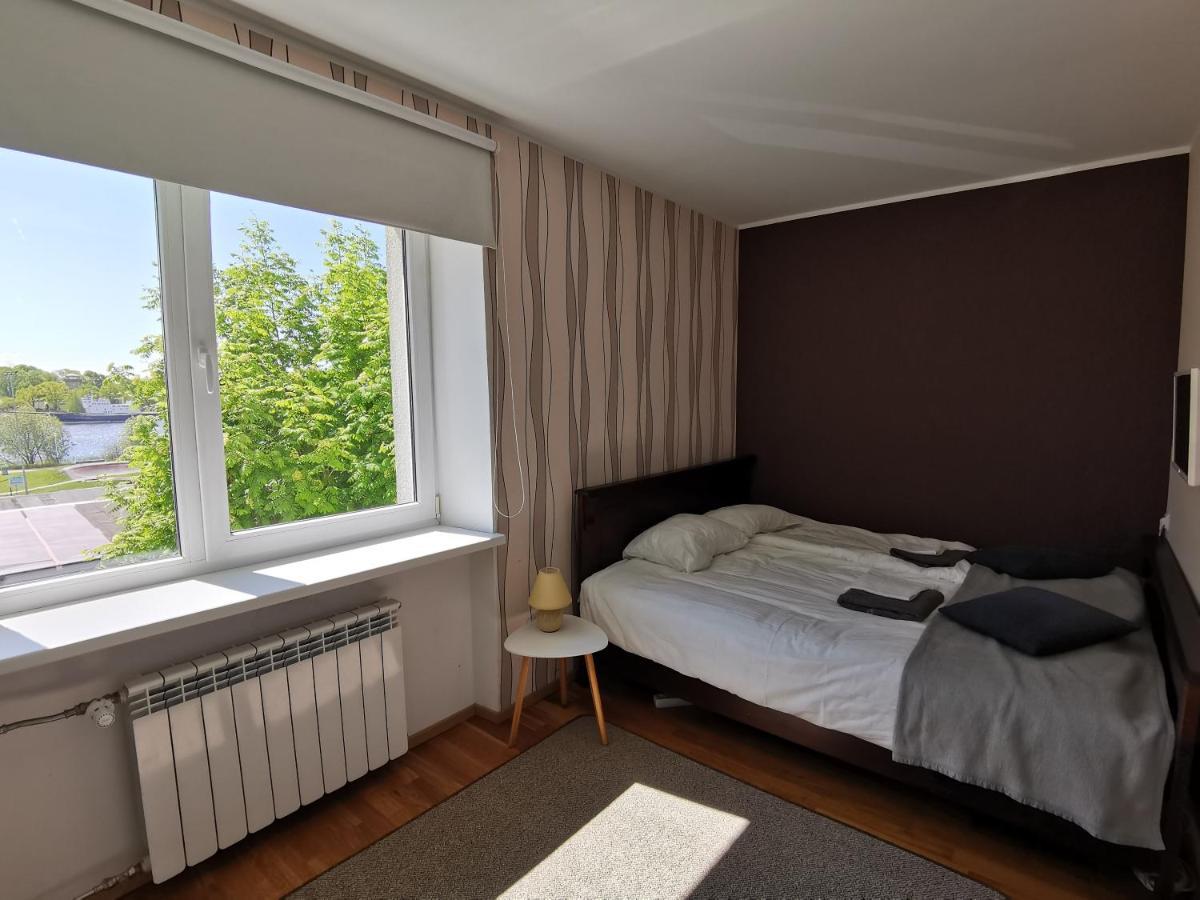 Kesklinna Silla Apartment - Free Parking Pärnu Extérieur photo